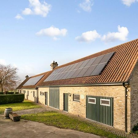 Villa 'T Korenhof - Landelijk Gelegen Villa Op 4 Km Van Het Strand Koksijde Exterior foto